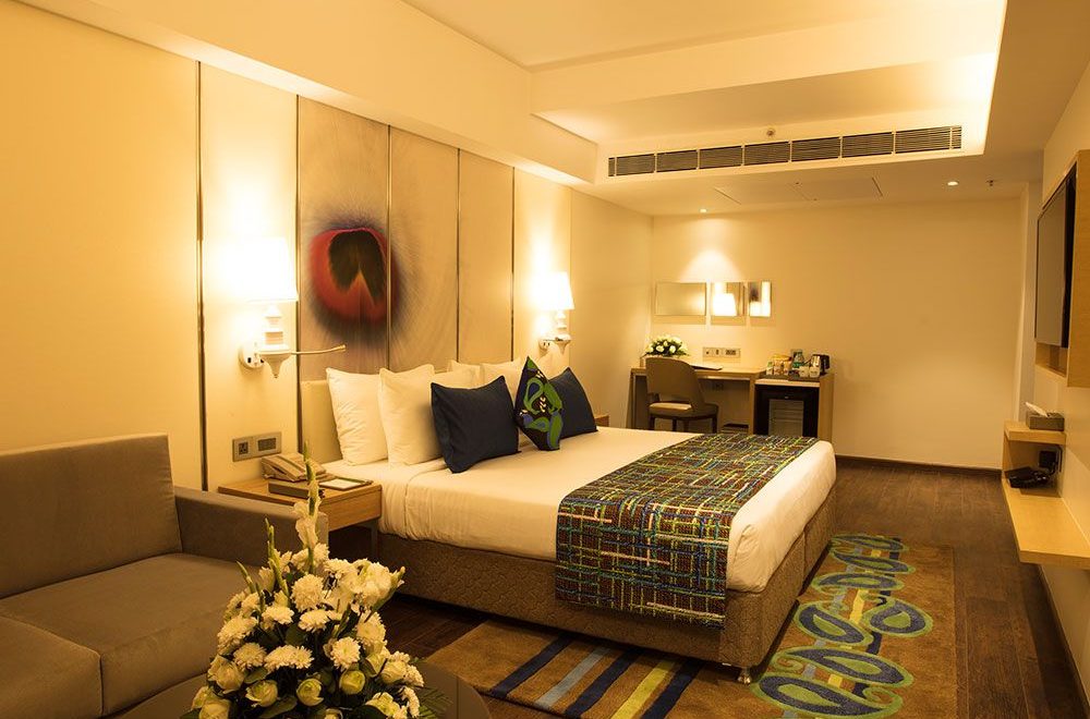 What Amenities Should You Look for When Choosing a Hotel in Indore Near Railway Station?
